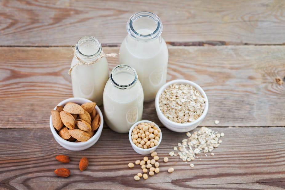 The Ultimate Guide to Plant-Based Milks